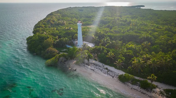 Sian Ka 'an Dünya Mirası' nın Tulum Mexico Riviera Maya 'daki doğal rezerv biyosferinin havadan görünüşü