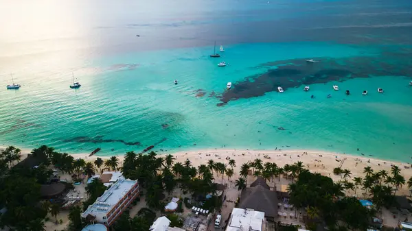 Cancun Riviera Riviera, Meksika Karayipleri, okyanus tropik cenneti.