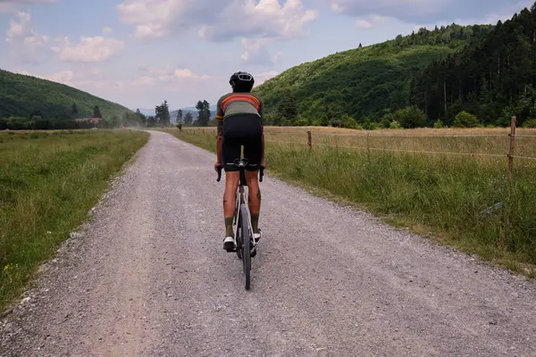 Grus Cykling Man Cyklist Rider Utför Vid Grusväg Människan Cyklar — Stockfoto