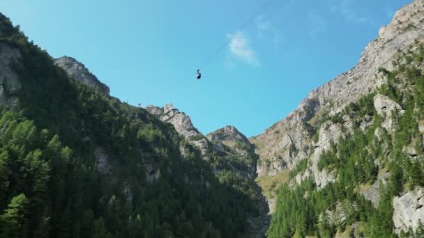 Exploring Carpathian Mountains Drone Belleza Montañas Bucegi Rumania Vista Valle — Vídeos de Stock