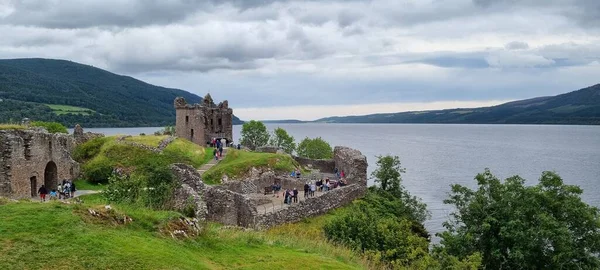 Замок Уркхарт Лох Несс Шотландія — стокове фото