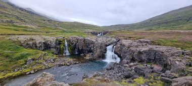 İzlanda, Seydisfjordur, şelaleli manzara