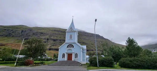 Seydisfjordur Ada Köydeki Kilise — Stok fotoğraf