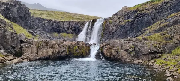 Iceland Сейдісфьордур Пейзаж Водоспадом — стокове фото