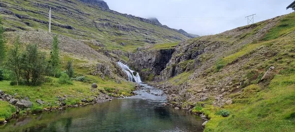 Iceland Seydisfjordur Paisaje Con Cascada —  Fotos de Stock