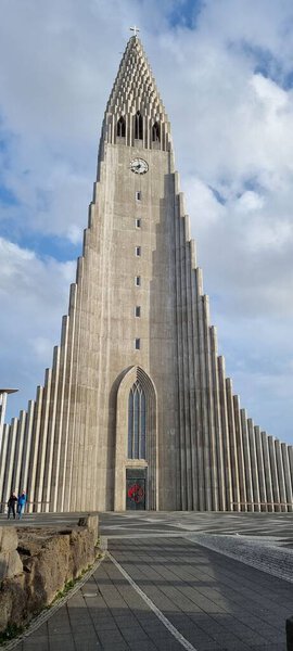 Island, Reykjavik sigh the Hallgrmskirkja cathedral