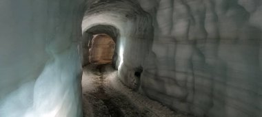 İzlanda, Ada, büyük buzul Langjoekull.