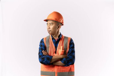 Müteahhit ya da madenci. Kendine güvenen ve çalışmaya hazır. Endüstriyel izole edilmiş beyaz