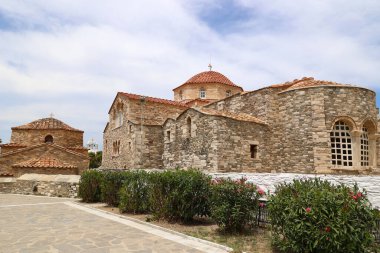 Panagia Ekatontapyliani 'nin ya da Yüzlerce Kapı-Parikia, Paros, Cyclades, Yunanistan Kilisesi' nin manzarası