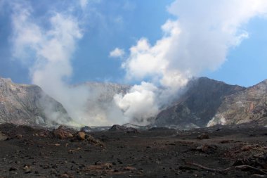 Beyaz Ada-Whakaari volkanı kraterinde Aktif bir stratovolcano Yeni Zelanda 'nın Kuzey Adası açıklarında, Bolluk Körfezi' nde