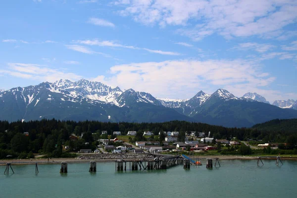 Paisagem Costeira Pequena Cidade Haines Alasca Estados Unidos — Fotografia de Stock