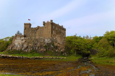 İskoçya 'nın Skye Adası' ndaki Dunvegan şatosu