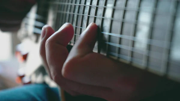Man Plays Guitar Home — Stock Photo, Image