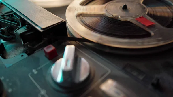 Vintage Tape Recorder Listen Music — Stock Photo, Image