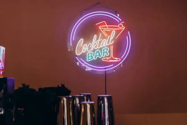 Cocktailbar Med Alkoholhaltiga Drycker — Stockfoto