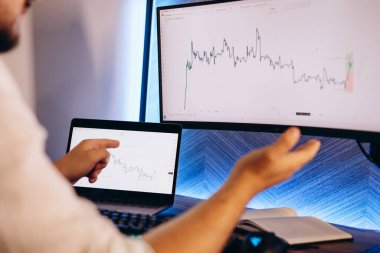 Döviz borsasında çalışan insan tüccarı