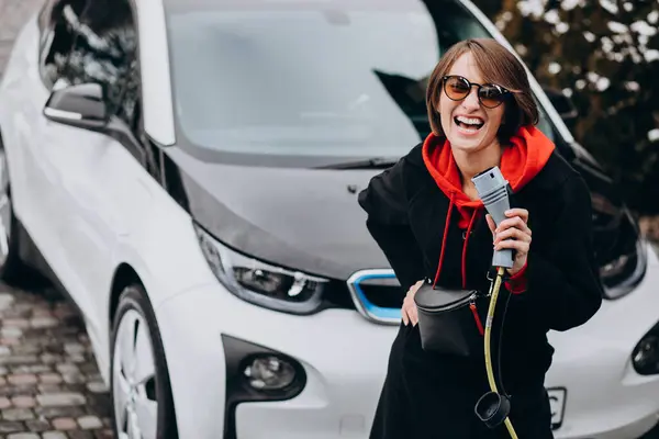 Woman Charging Electro Car Her House — Stock Photo, Image