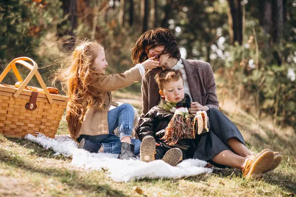 Mother Kids Having Picnic Forest — Stock Photo, Image