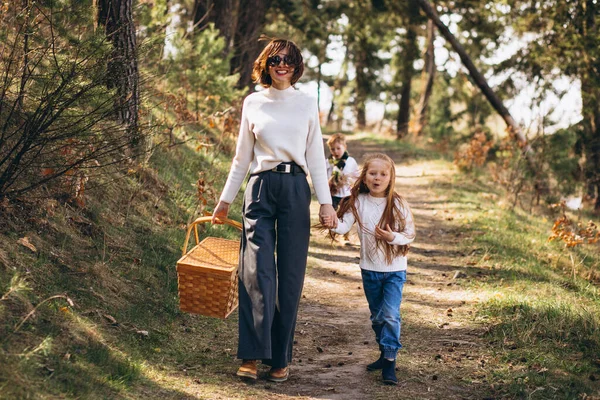 Young Mother Daughter Son Walking Picnic Forest — Stock Photo, Image
