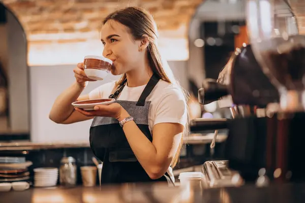 Female Barista Drinking Coffee Coffee Shop — Stock Photo, Image
