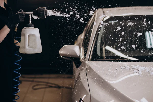 車の洗浄ステーション — ストック写真