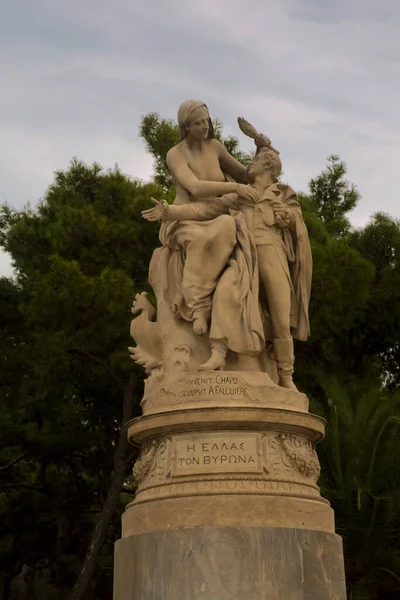 Atenas Grécia Outubro 2021 Monumento Lord Byron Sua Musa Hellas — Fotografia de Stock