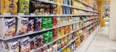 Jakarta, Endonezya - 12 Eylül 2023: KKV Müşteri POV 'tan Taman Anggrek Alışveriş Merkezi