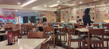 Jakarta, Endonezya - 30 Eylül 2023: Taman Anggrek 'teki Ta Wan restoranı 