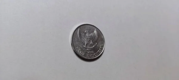 Τζακάρτα Ινδονησία Σεπτεμβρίου 2023 200 Και 100 Idr Νόμισμα Απομονωμένο — Φωτογραφία Αρχείου