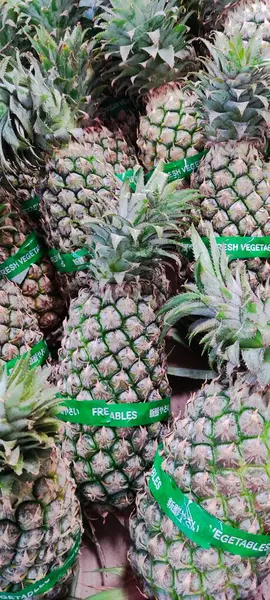 Pineapple Background Lots Ripe Yellow Pineapples Market Asia Fruit Food — Stock Photo, Image