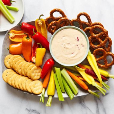 Sıcak Pimento Cheese Dip, üst manzara