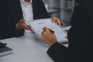 Office iş görüşmesine görünümünü kapatın, Özgeçmiş Yazma ipuçları, iyi cv hazır yetenekli başvuru, uygulama, İK Yöneticisi işe alma kararı dikkate alınarak işveren gözden işveren odaklan