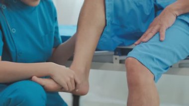 Klinikteki kadın hasta. tıbbi muayene.