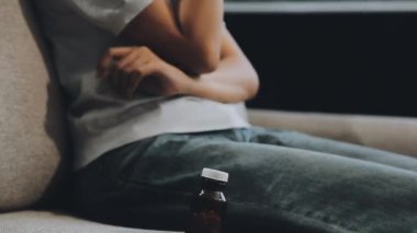 Genç adam depresyon