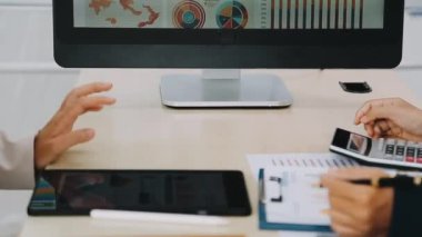 Mali çizelgeleri analiz işadamı