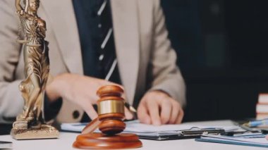 Hukuk ve Adalet Konsepti