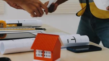 Adam mimar planı ile çalışma