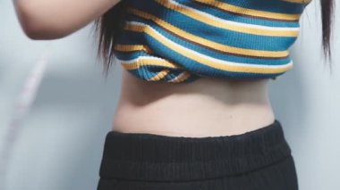 Ölçüm bandı olan kadın