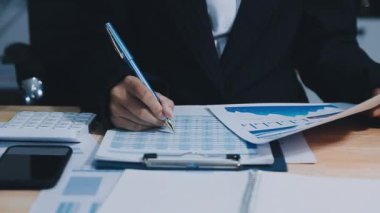 Office belgeleri ile işadamı