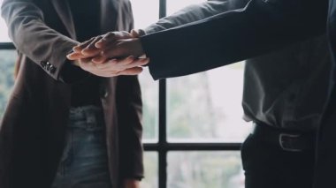 İş adamları el sıkışıyor, toplantı, toplantı, ofis