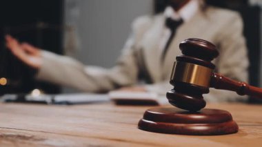 Hukuk ve adalet kavramı, tokmak, hukuk ve adalet kavramı.