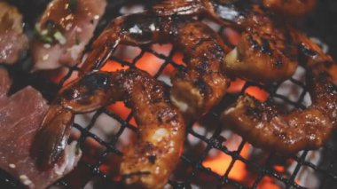 Lezzetli Asya yemeklerinin yakın görüntüsü