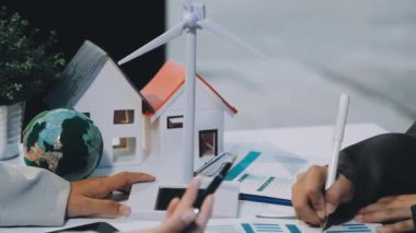 iş ekibi toplantısı ve yeni proje planı