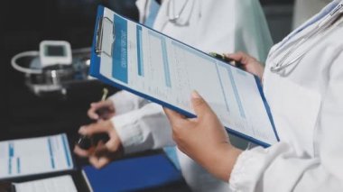 Doktor elini dijital tabletle kapat