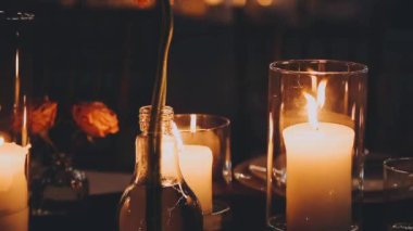 Akşamları güzel mumlar.