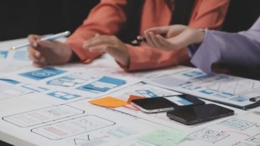 projede çalışan iş adamları