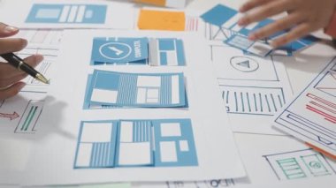 Birlikte çalışan iş adamlarını kapatın.