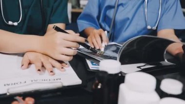 Hastanede tıp doktoru