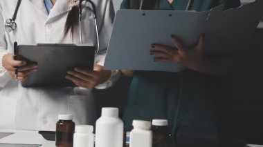 Hastanedeki doktorlar