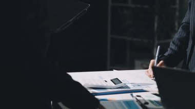 Ofisteki iş adamı.